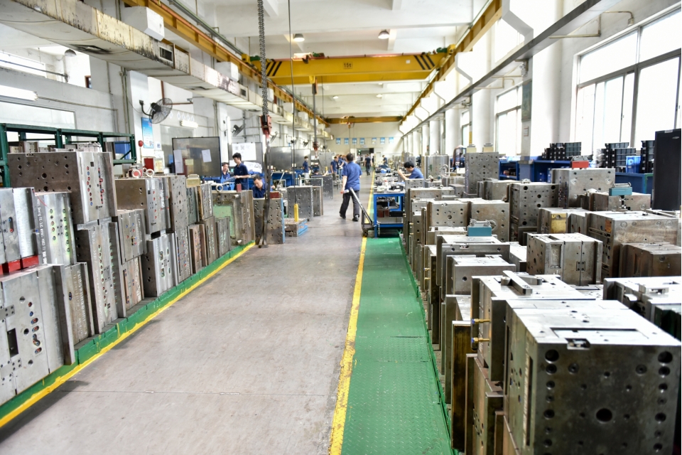 Assembly shop 2